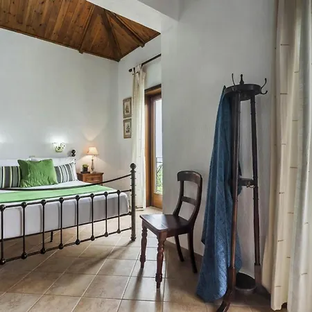 Raches Villa Loutraki (Corinthia)