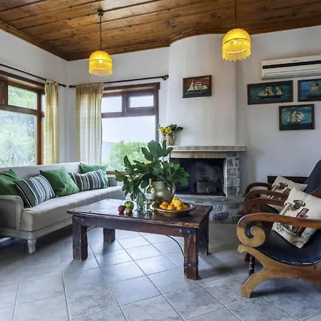 Raches Villa Loutraki (Corinthia)
