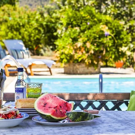 Raches Villa